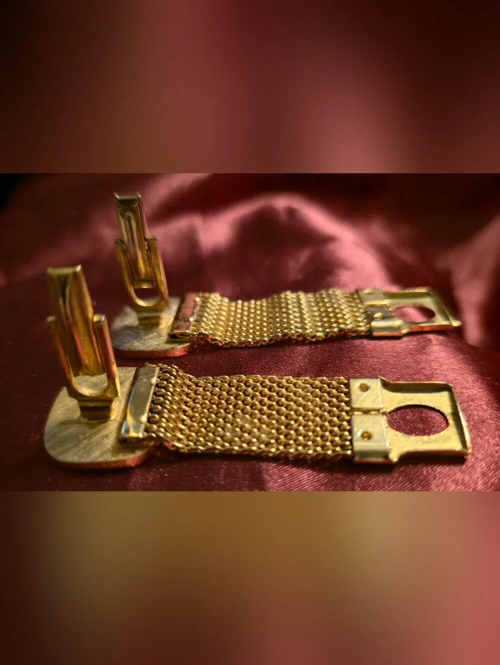 Mens Gold Egyptian Revival Wrap-around Cuff Links